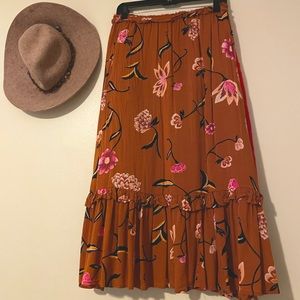 Target Brand midi skirt size medium brown/orange with floral pattern